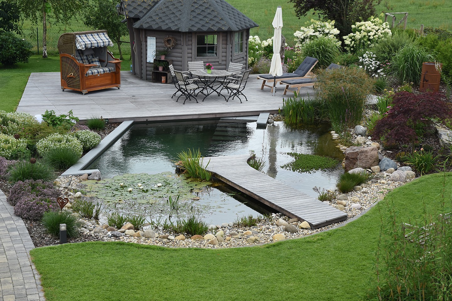 from-garden-pond-to-swimming-pond_Worpswede,DE_3