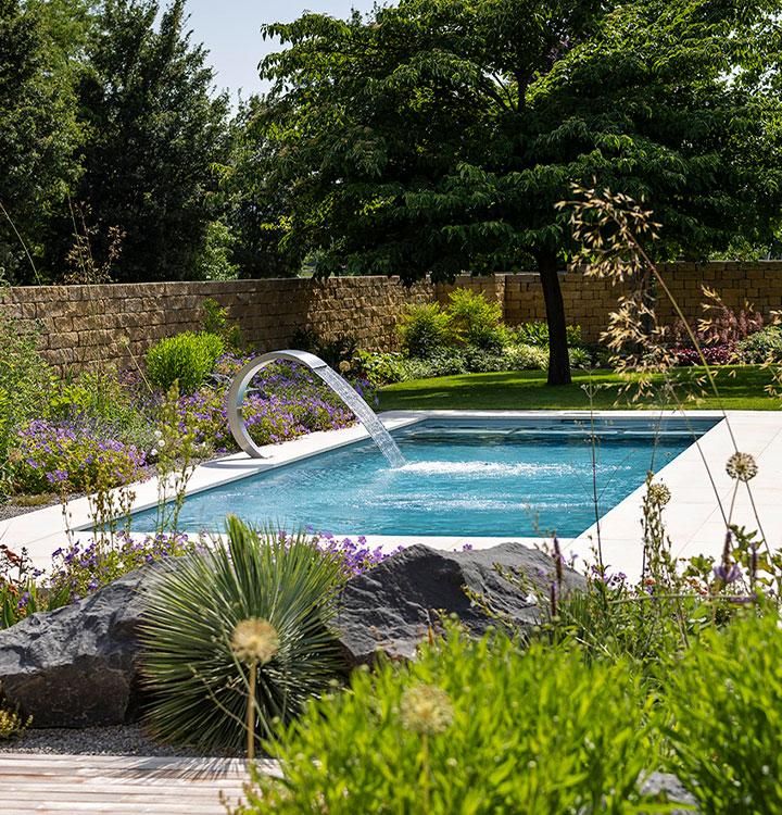 Leidenfrost FRP prefabricated pool Leidenfrost FRP prefabricated pool with Biotop Living Pool technology