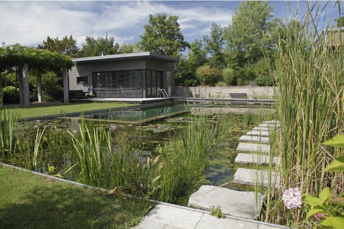 natural-pool-as-centrepiece-of-a-wellness-garden-05
